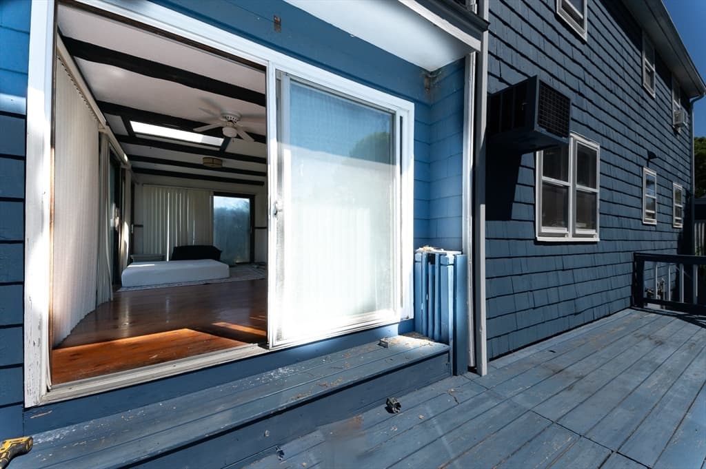 Single Family Residence at 37 Maple Ave, Woburn MA 01801, Woburn, photo 33 of 38