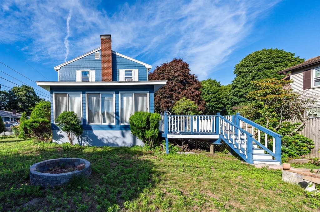 Single Family Residence at 37 Maple Ave, Woburn MA 01801, Woburn, photo 37 of 38