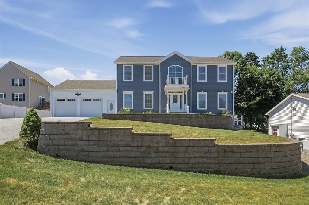 Single Family Residence at 112 Pineland Avenue, Worcester MA 01604, Worcester, photo 2 of 38