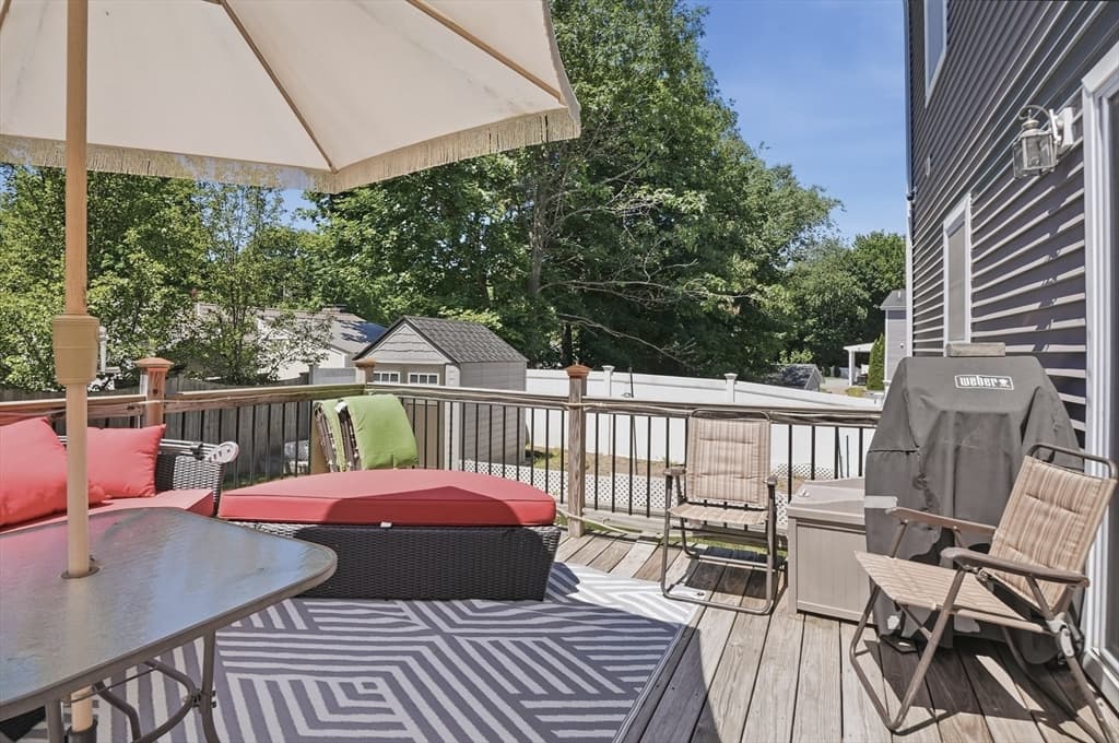 Single Family Residence at 112 Pineland Avenue, Worcester MA 01604, Worcester, photo 36 of 38