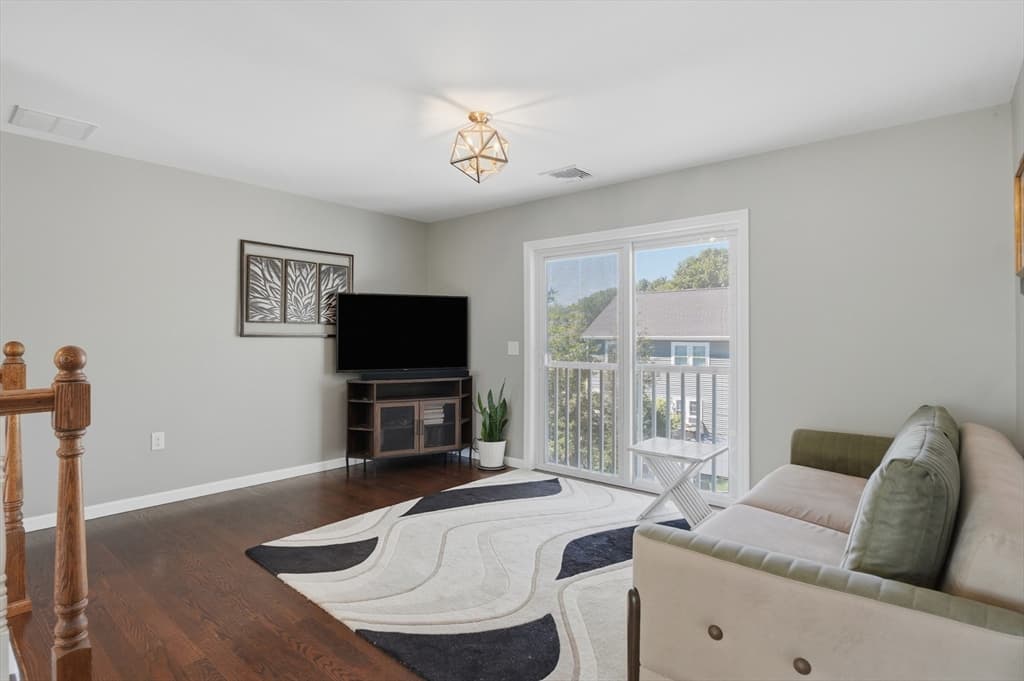 Single Family Residence at 112 Pineland Avenue, Worcester MA 01604, Worcester, photo 19 of 38