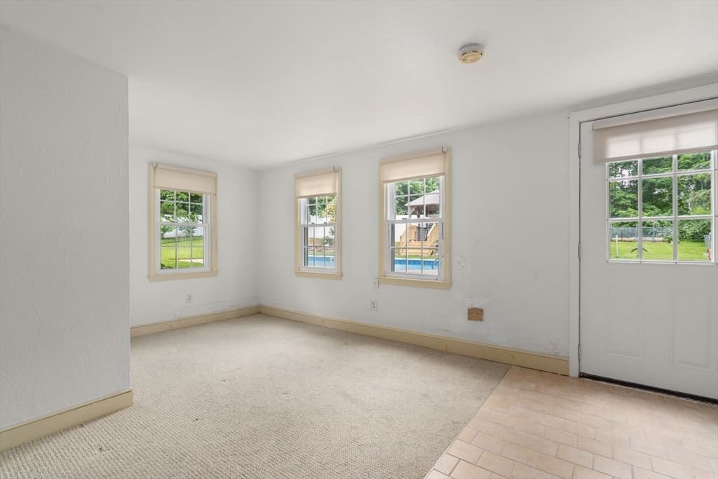 Single Family Residence at 6 Newton Place, Sturbridge MA 01566, Sturbridge, photo 31 of 34