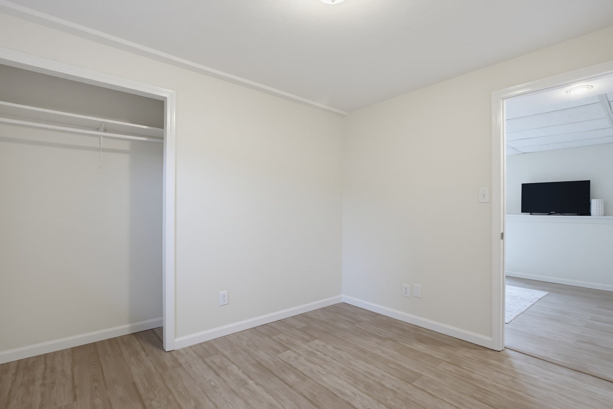 Single Family Residence at 290 Bemis Rd, Warren MA 01585, Warren, photo 23 of 33