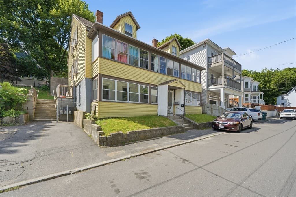 3 Family at 16-18 Walnut St, Fitchburg MA 01420, photo 11 of 41