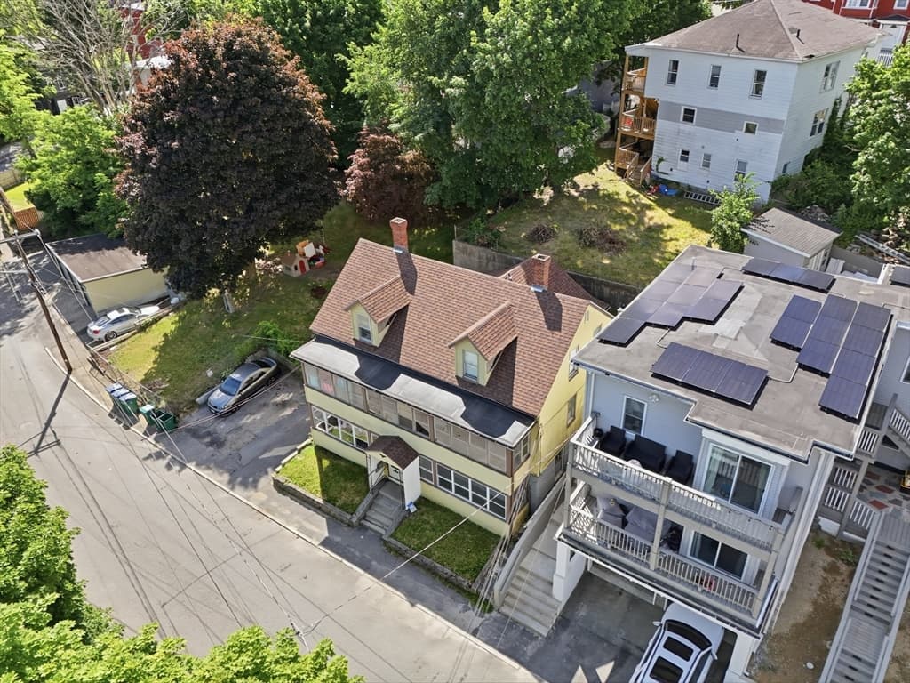 3 Family at 16-18 Walnut St, Fitchburg MA 01420, photo 8 of 41