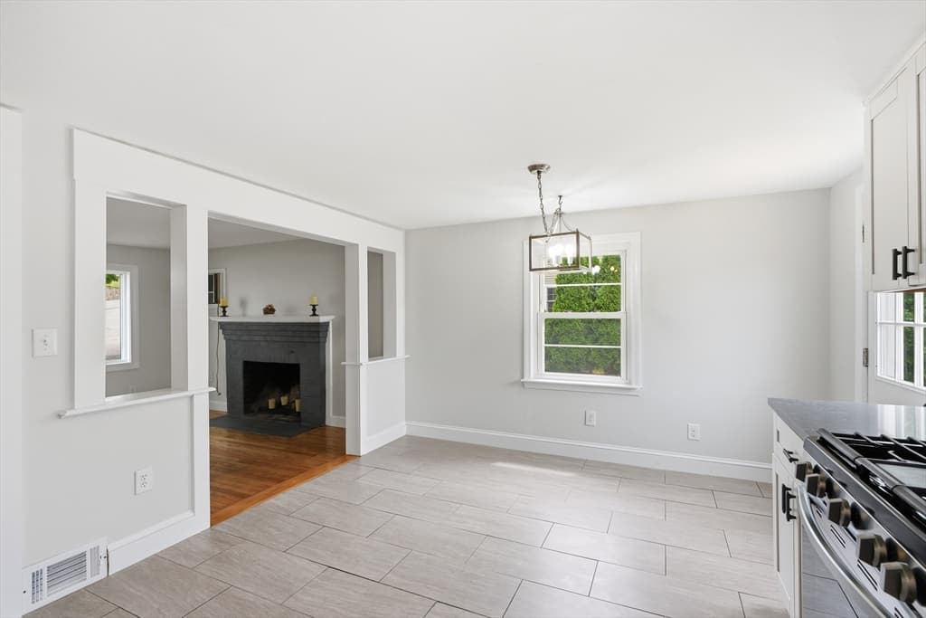 25 Julia Road, Weymouth MA 02191 photo 12