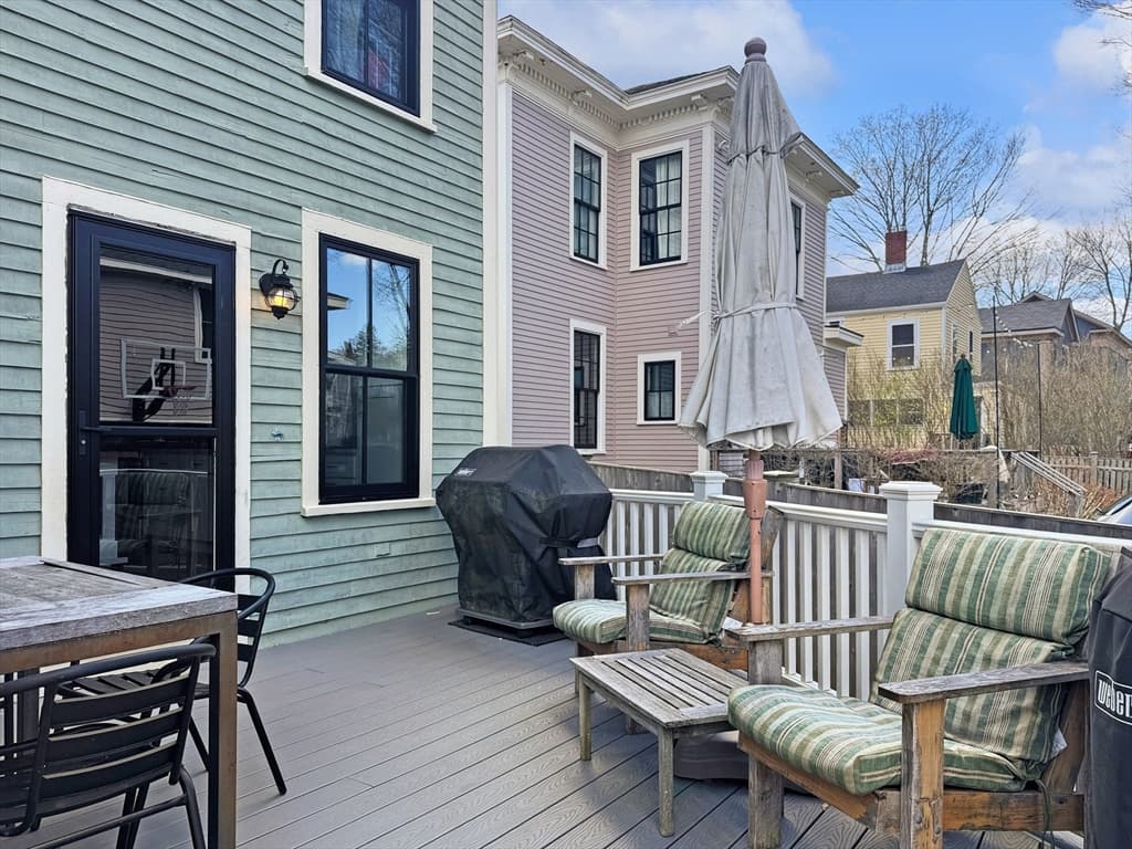 Condominium at 82 Federal St # 82, Newburyport MA 01950, photo 20 of 40