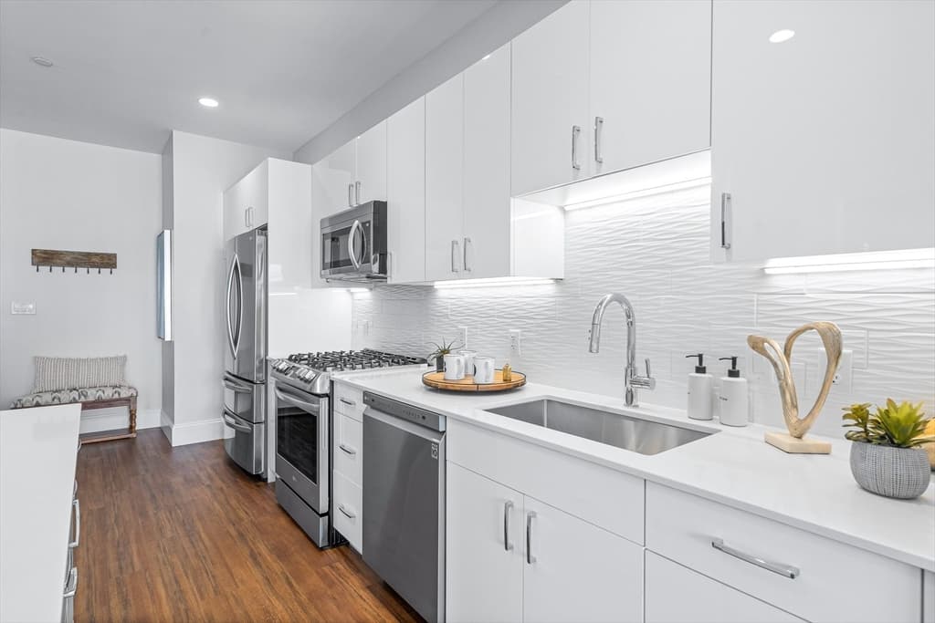 205 Maverick St. # 402, Boston MA 02128