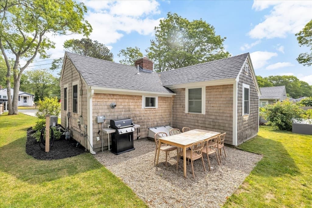 Single Family Residence at 25 Lake Rd E, Yarmouth MA 02673, photo 25 of 35