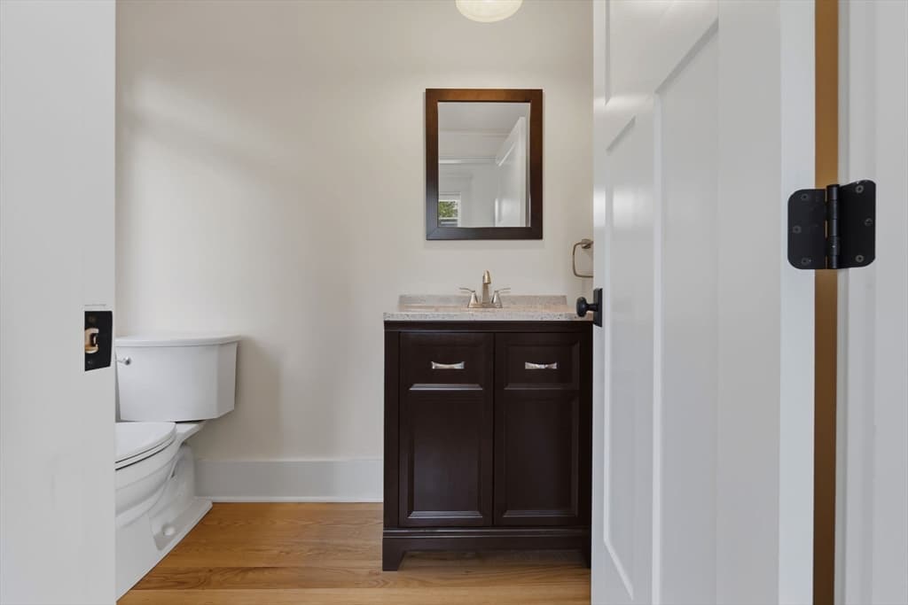 Single Family Residence at 4 Chapel St # A, Newburyport MA 01950, photo 4 of 42