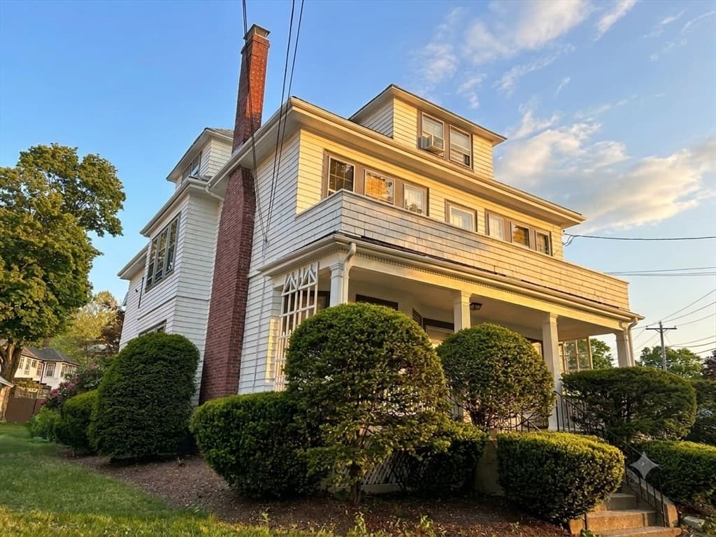 Multi Family at 104-106 Payson Rd, Belmont MA 02478, Belmont, photo 4 of 13