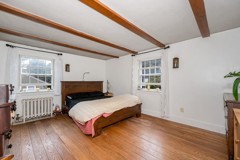 39 Holman Rd, Newton MA 02466 photo 17