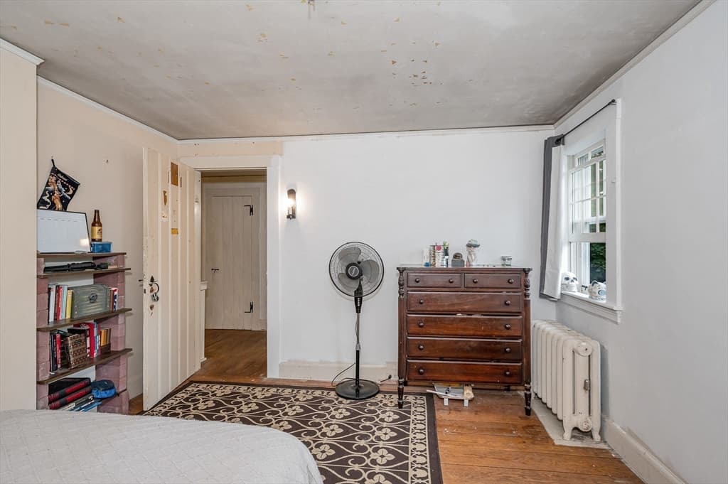 39 Holman Rd, Newton MA 02466 photo 24