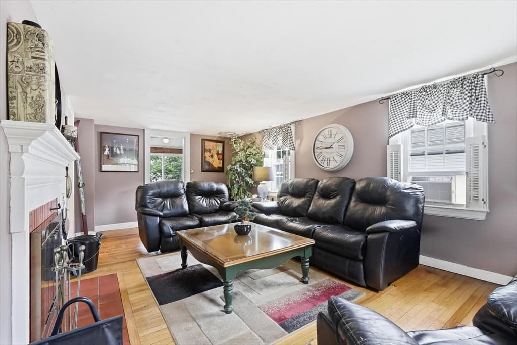 Single Family Residence at 138 Ellis Ave, Norwood MA 02062, Norwood, photo 6 of 30