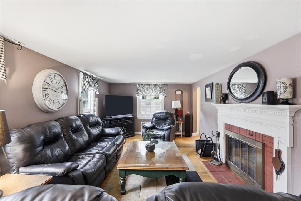 Single Family Residence at 138 Ellis Ave, Norwood MA 02062, Norwood, photo 7 of 30