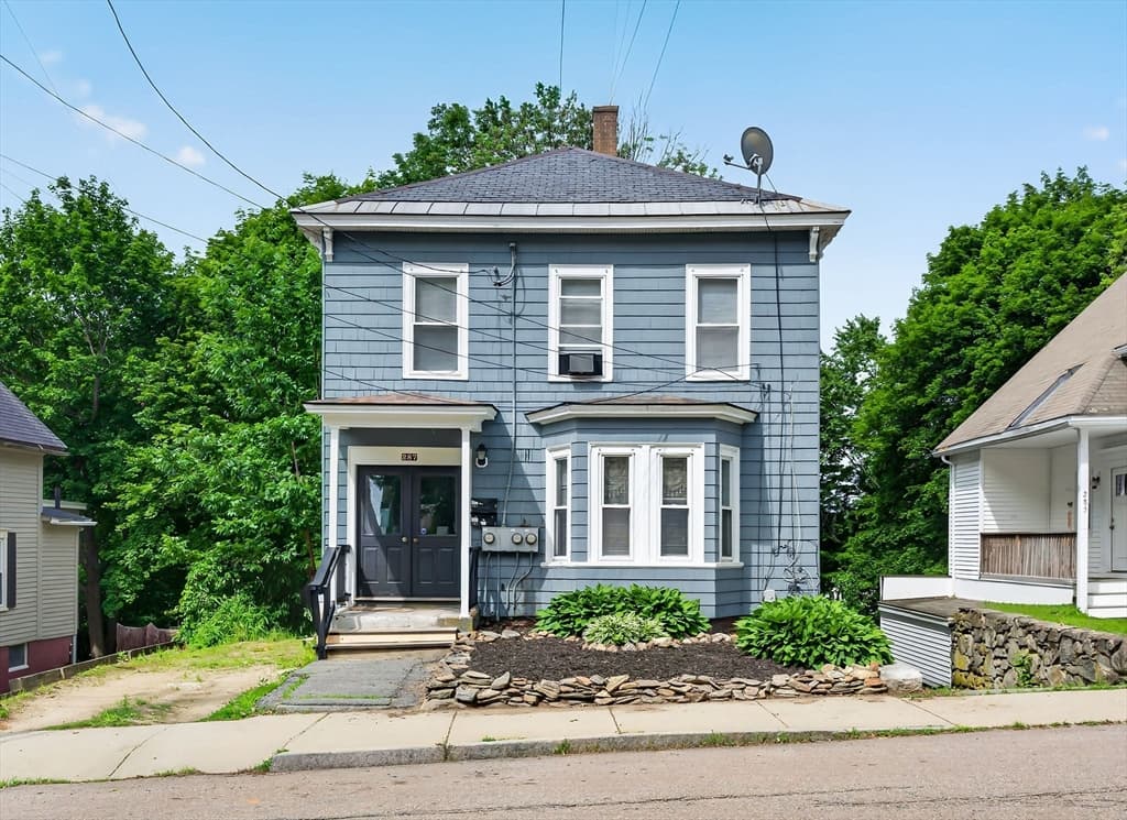 287 Pine St, Gardner MA 01440