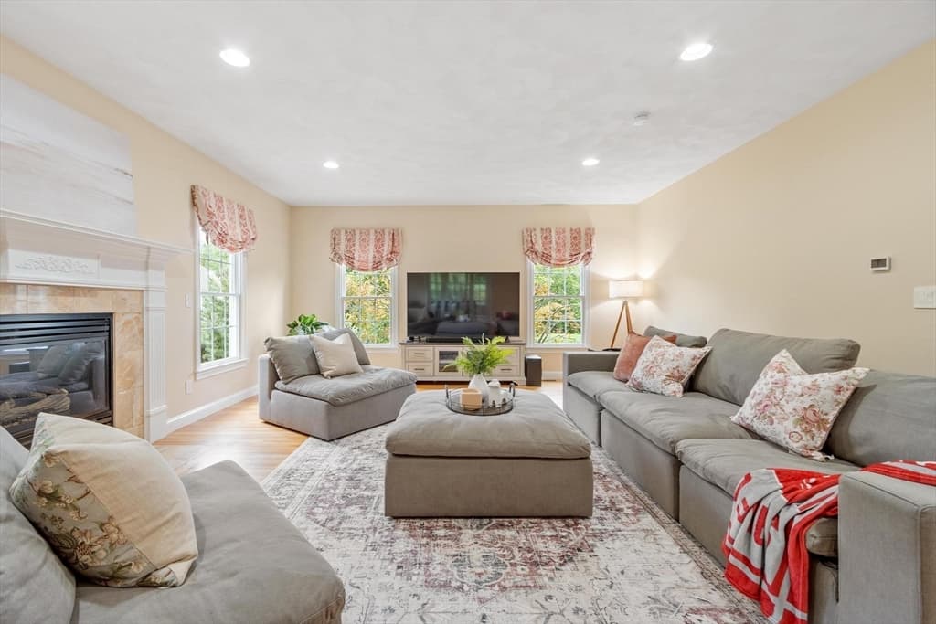 33 Nutmeg Ln, North Andover MA 01845 photo 17