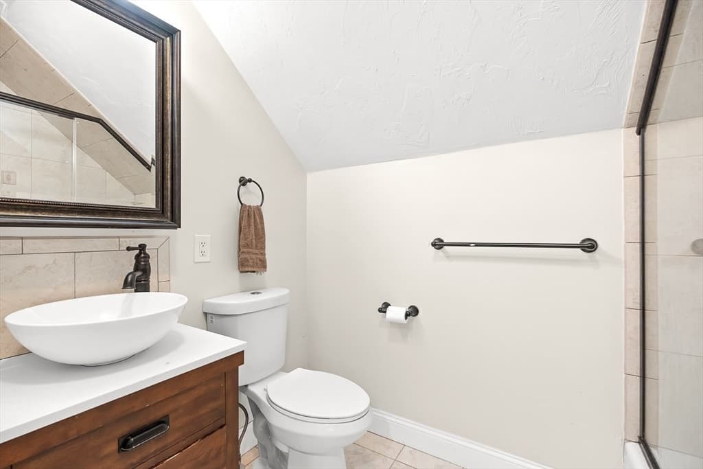 Single Family Residence at 17 Hepatica Drive # 17, North Andover MA 01845, North Andover, photo 31 of 42