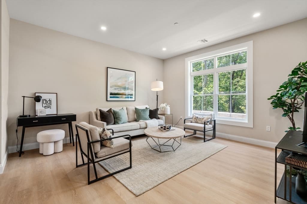 7 Cross St # 305, Wilmington MA 01887 photo 3