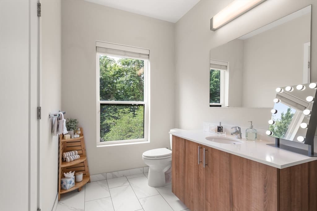 999 Hancock St # 313, Quincy MA 02169 photo 17