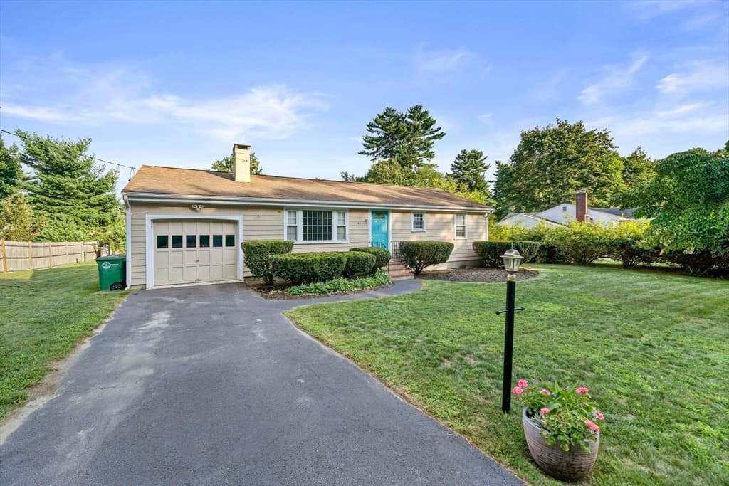 41 Brick Kiln Ln, Pembroke MA 02359 photo 2