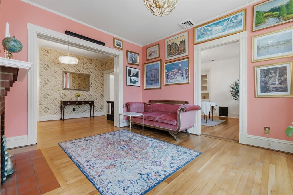 Single Family Residence at 32 Ocean St, Beverly MA 01915, Beverly, photo 6 of 34
