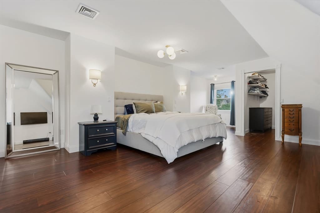 Single Family Residence at 32 Ocean St, Beverly MA 01915, Beverly, photo 16 of 34