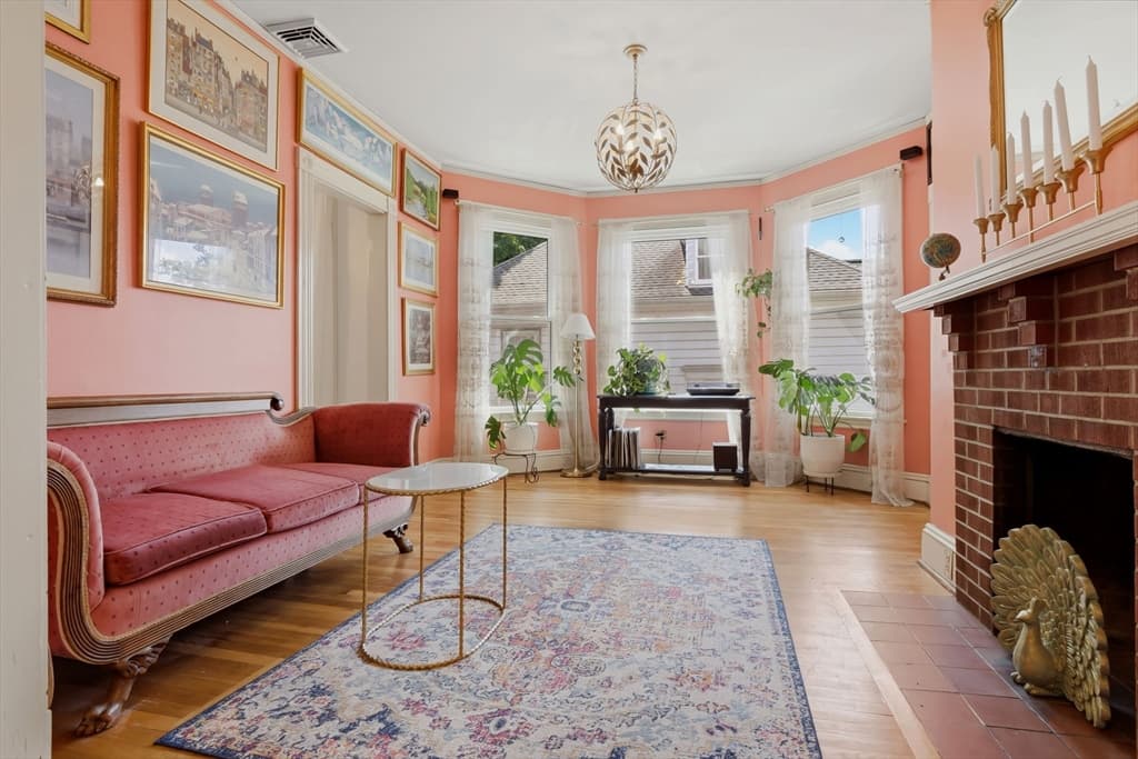 Single Family Residence at 32 Ocean St, Beverly MA 01915, Beverly, photo 5 of 34