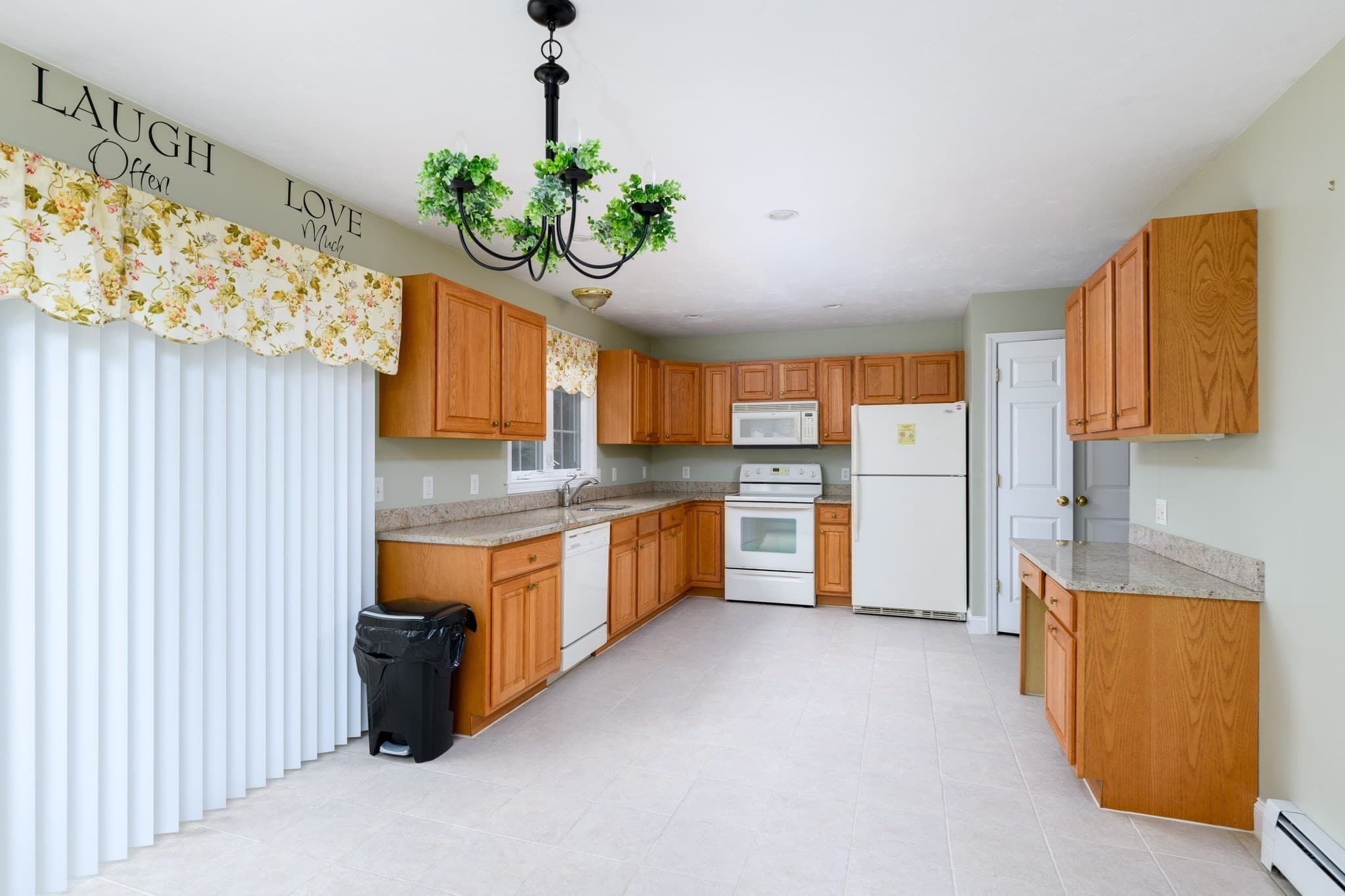 Condominium at 12 Autumn Woods Dr # 12, Rutland MA 01543, Rutland, photo 6 of 19