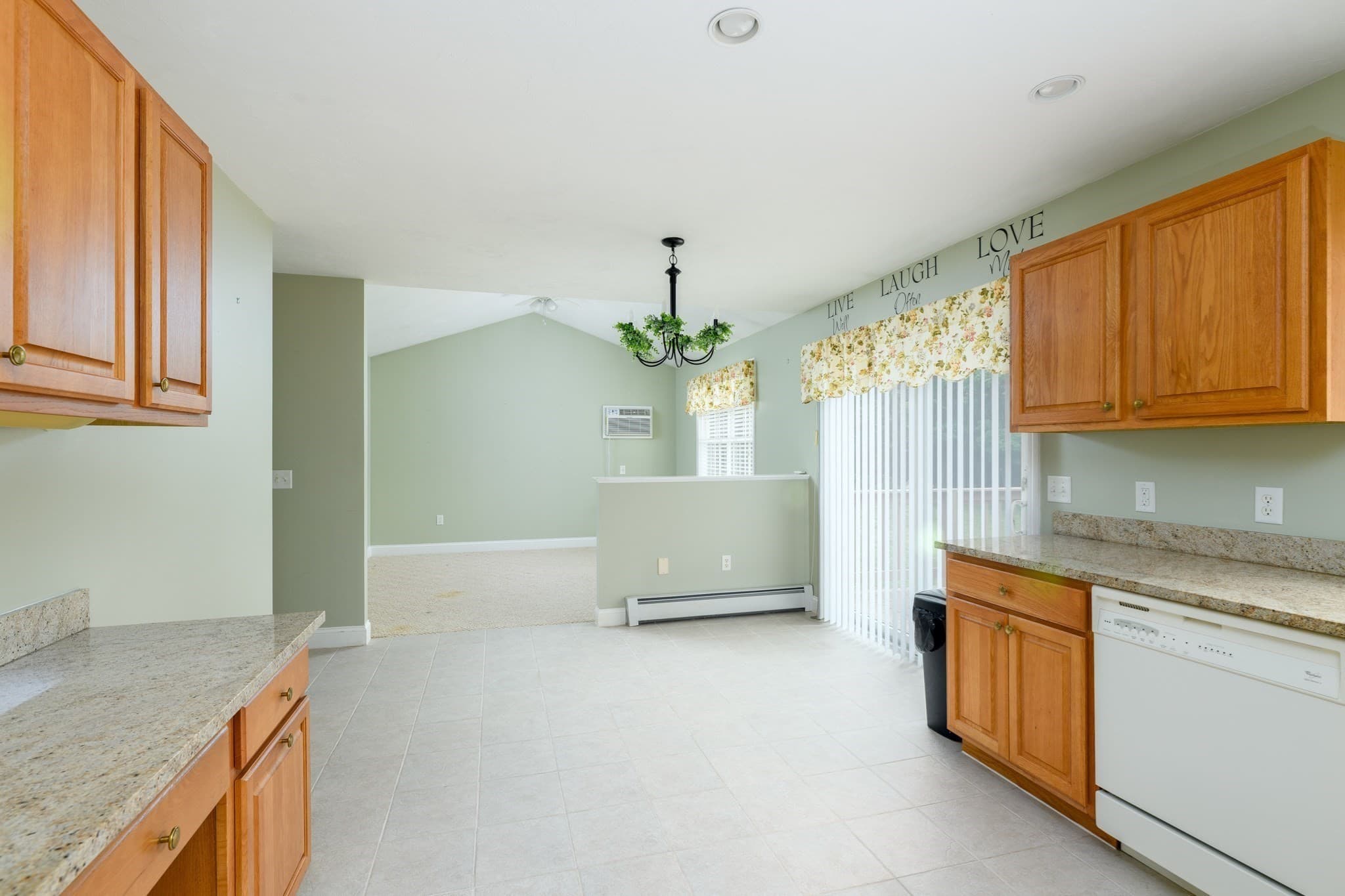 Condominium at 12 Autumn Woods Dr # 12, Rutland MA 01543, Rutland, photo 8 of 19