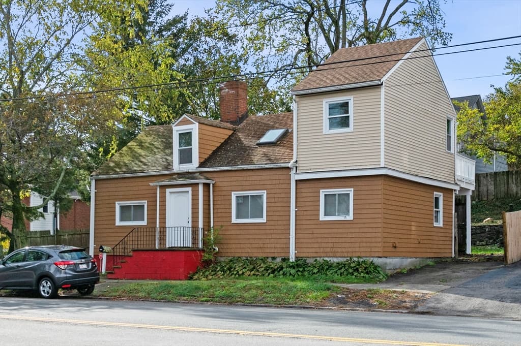 145 Boston St, Salem MA 01970