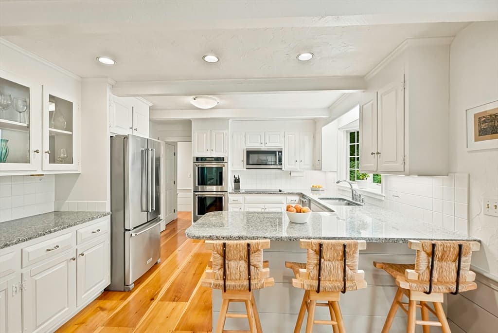 2 Stowe Rd, Southborough MA 01772 photo 7
