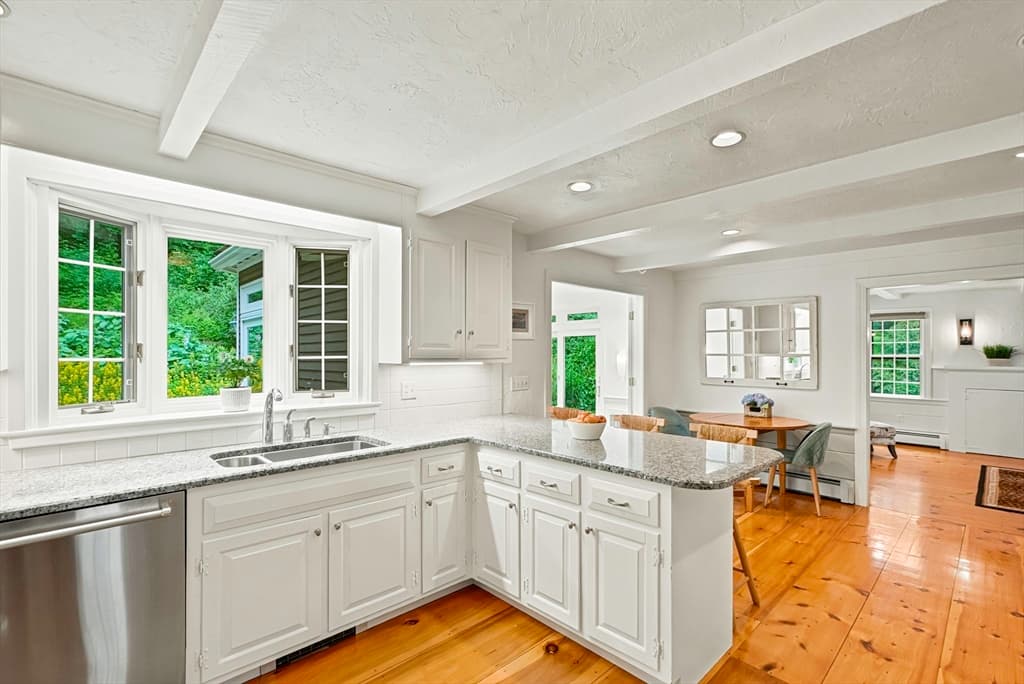 2 Stowe Rd, Southborough MA 01772 photo 3