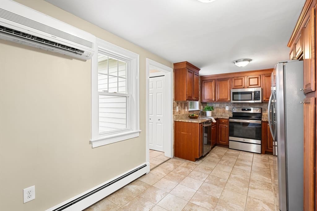 Single Family Residence at 19 Cunningham Cir, Waltham MA 02453, Waltham, photo 14 of 41