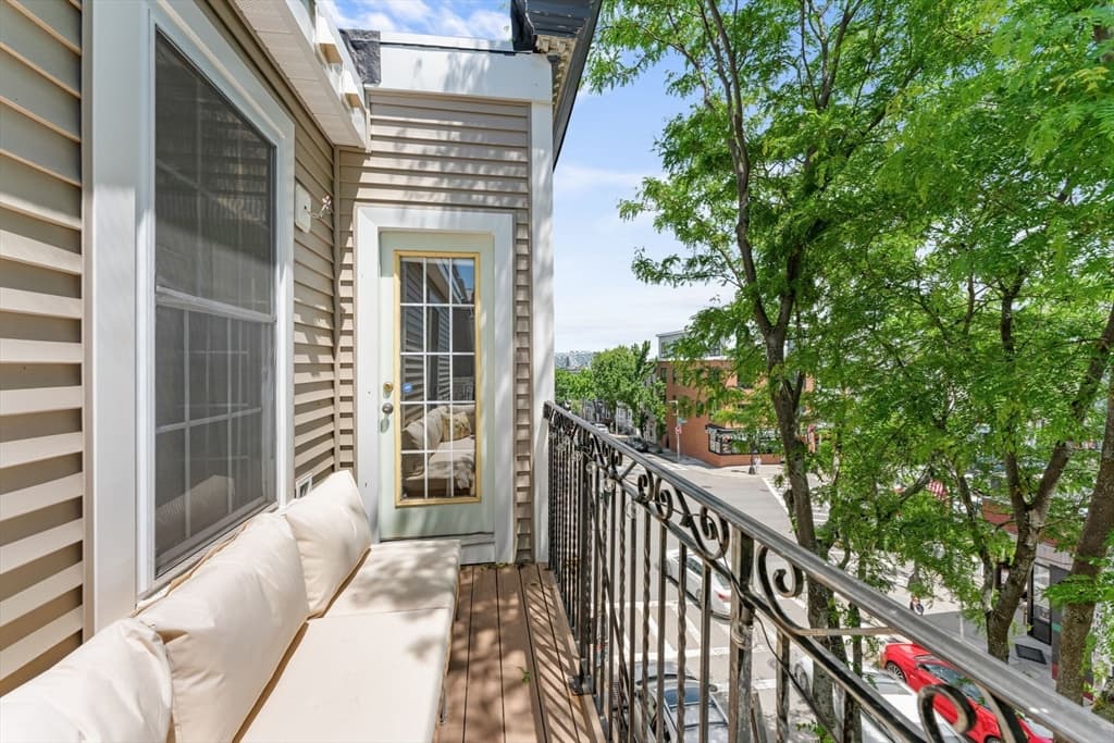 Condominium at 605 E Broadway # 301, Boston MA 02127, Boston, photo 23 of 31