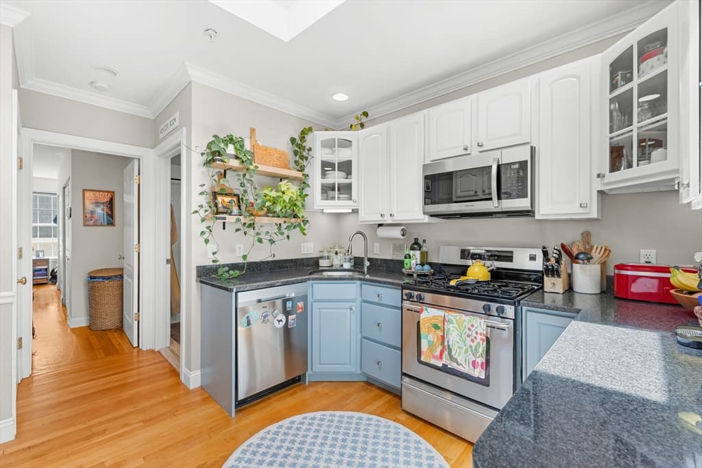 Condominium at 605 E Broadway # 301, Boston MA 02127, Boston, photo 9 of 31