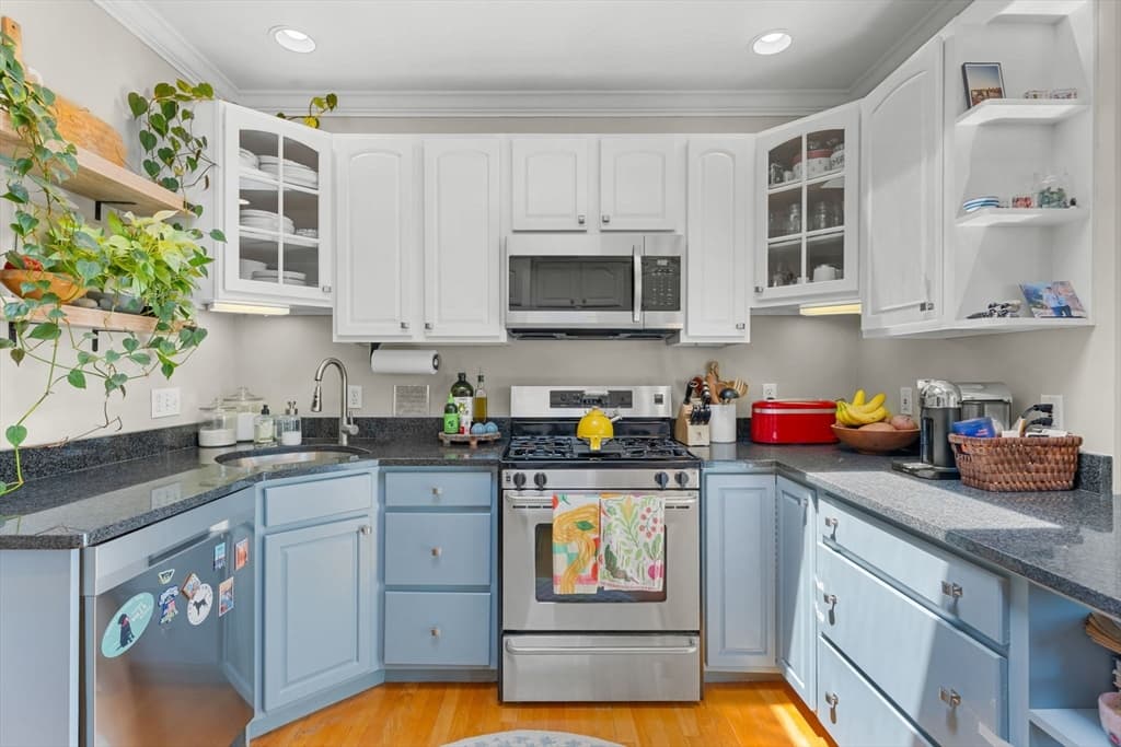 Condominium at 605 E Broadway # 301, Boston MA 02127, Boston, photo 10 of 31