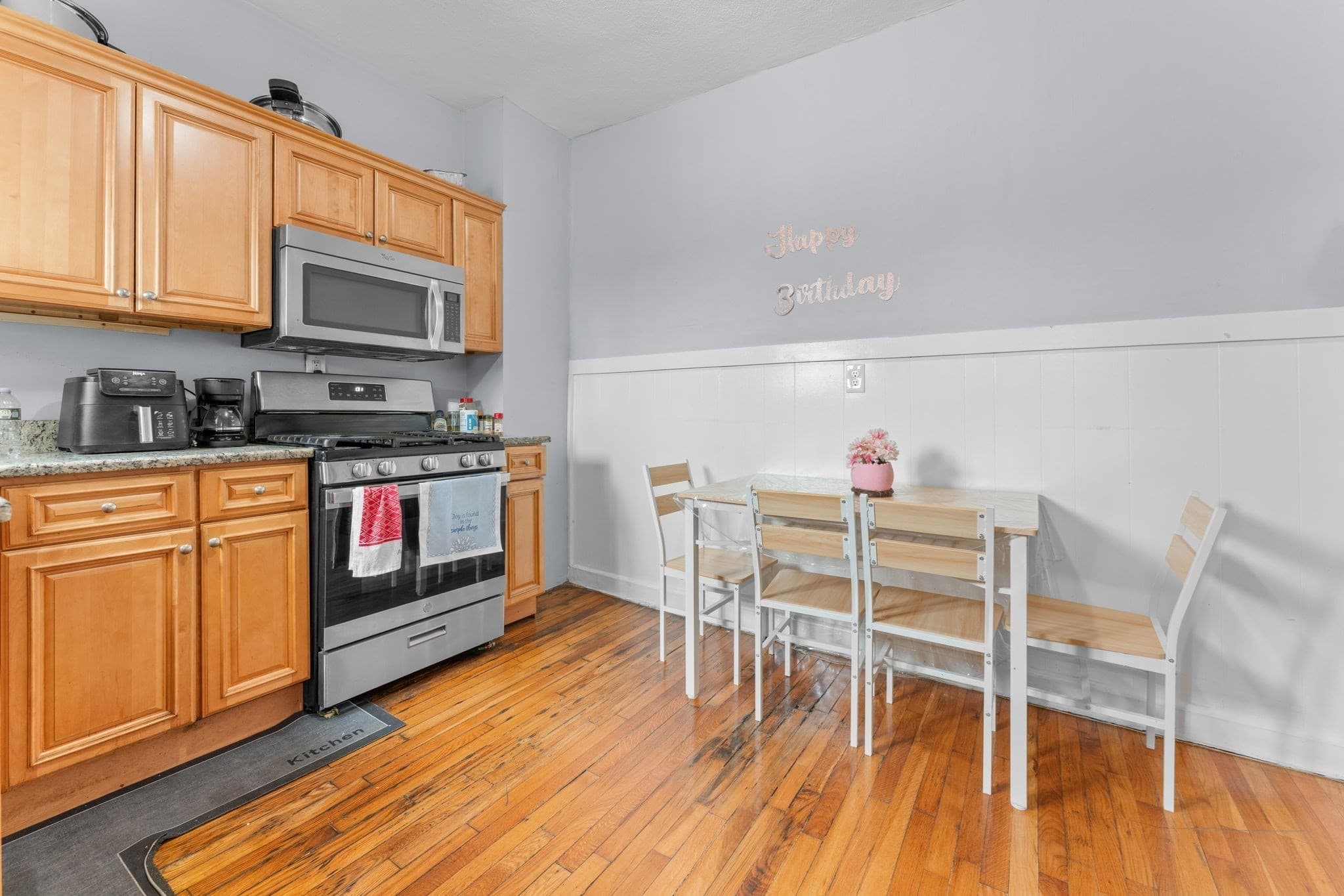 3 Family at 39 Spencer Ave, Chelsea MA 02150, Chelsea, photo 24 of 36