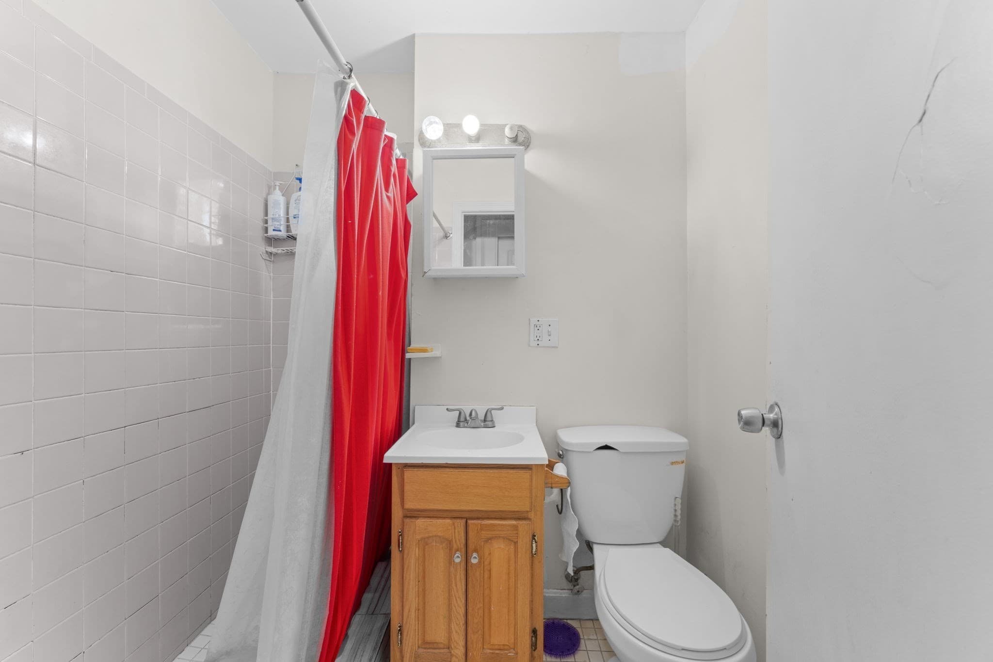 3 Family at 39 Spencer Ave, Chelsea MA 02150, Chelsea, photo 18 of 36