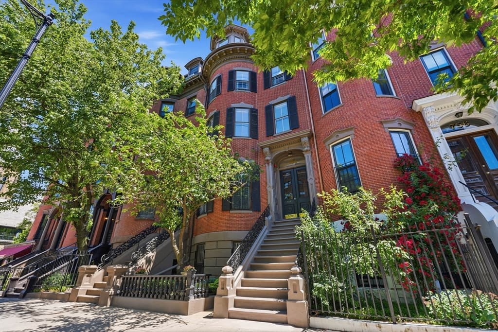 754 Tremont St # 4, Boston MA 02118