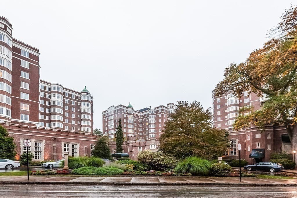 20 Chapel St # B313, Brookline MA 02446 photo 29