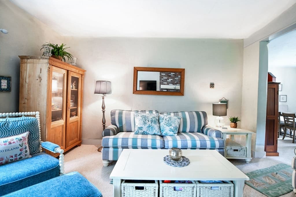 Single Family Residence at 4 Evergreen Hill Rd, Bourne MA 02532, photo 12 of 27