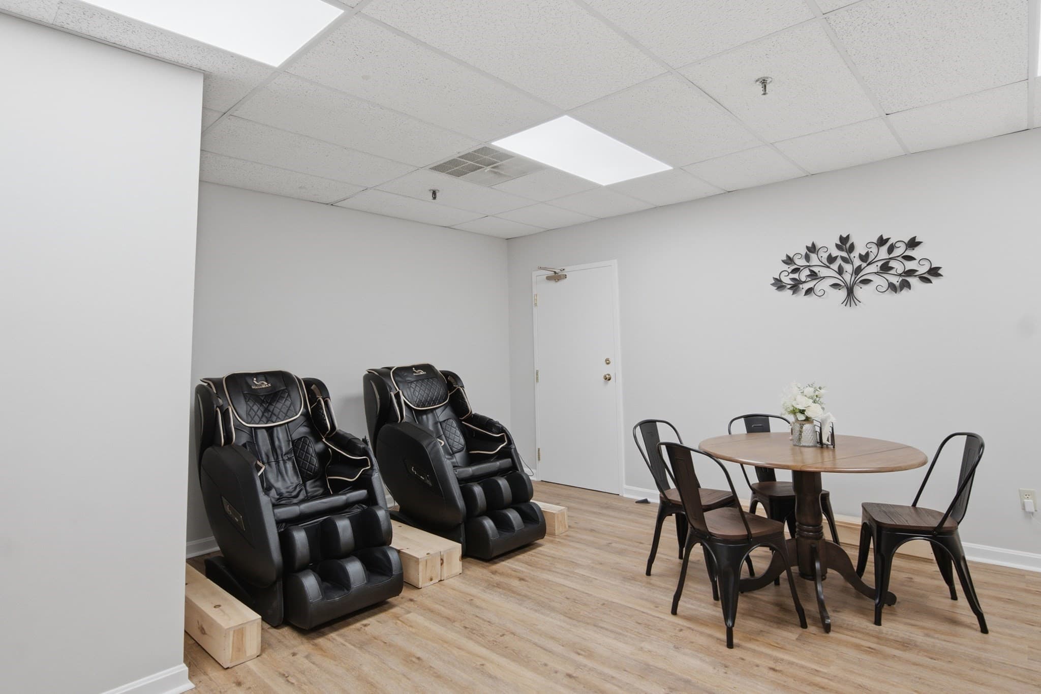 Commercial Sale at 3 Baldwin Green Cmn, Woburn MA 01801, Woburn, photo 36 of 41