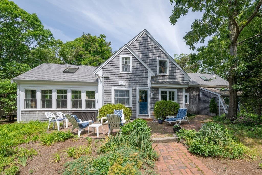 45 Old Paine Hollow Rd, Wellfleet MA 02667