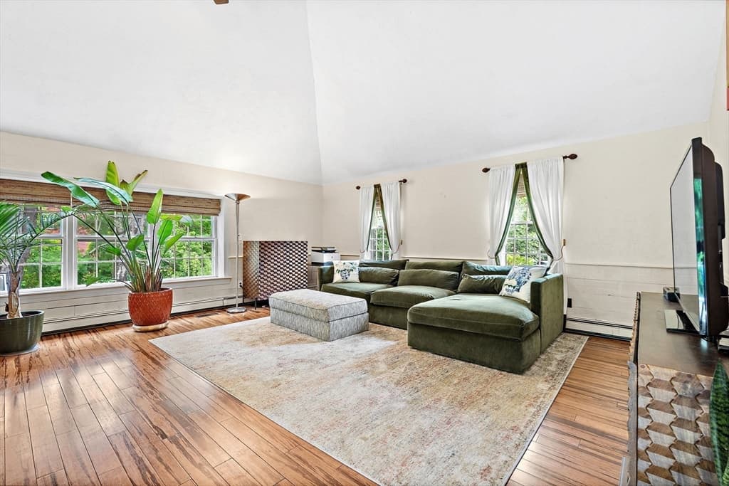 Single Family Residence at 821 Concord Road, Sudbury MA 01776, Sudbury, photo 4 of 42