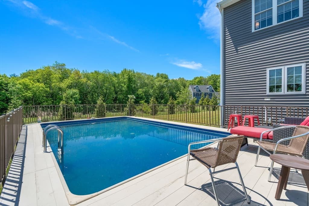 Single Family Residence at 3 Mia Cir, East Bridgewater MA 02333, East Bridgewater, photo 27 of 32