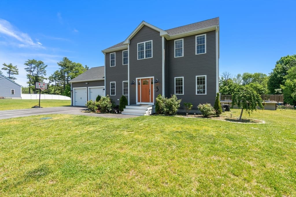 Single Family Residence at 3 Mia Cir, East Bridgewater MA 02333, East Bridgewater, photo 32 of 32