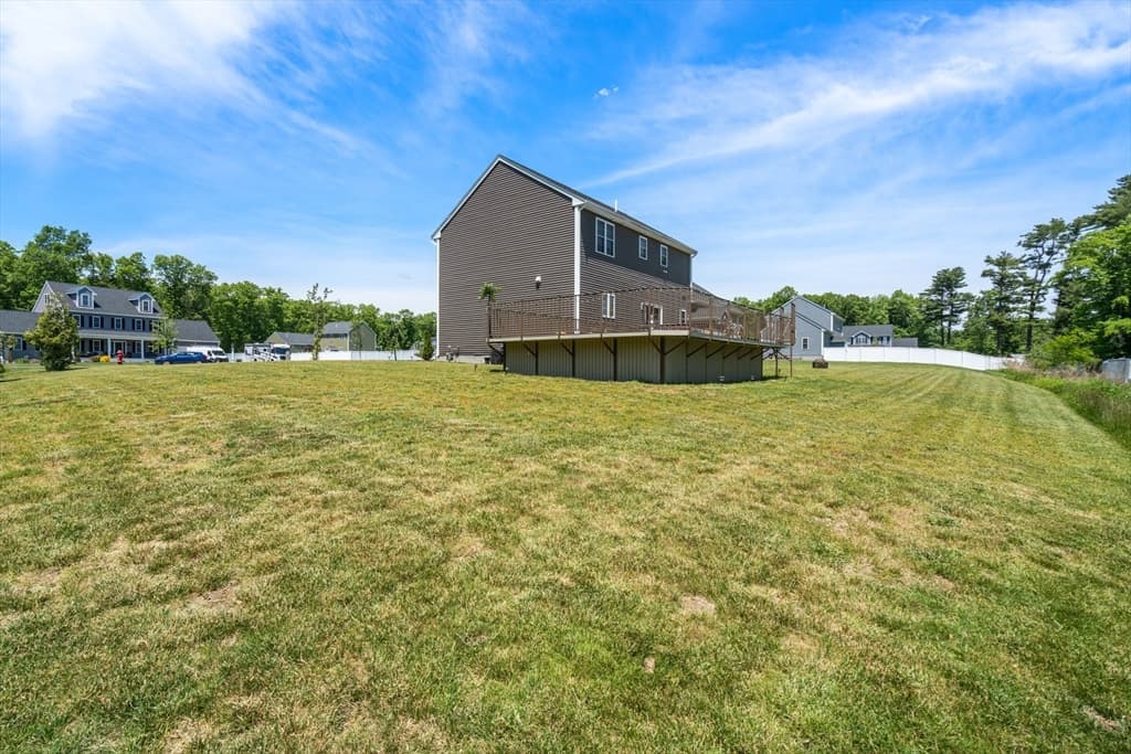Single Family Residence at 3 Mia Cir, East Bridgewater MA 02333, East Bridgewater, photo 29 of 32