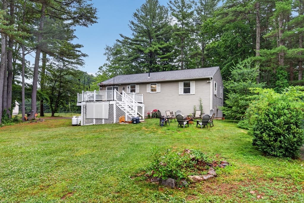 112 Bond Rd, Charlton MA 01507 photo 4