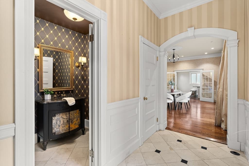 Condominium at 14 Wellington St # 1, Arlington MA 02476, Arlington, photo 10 of 35